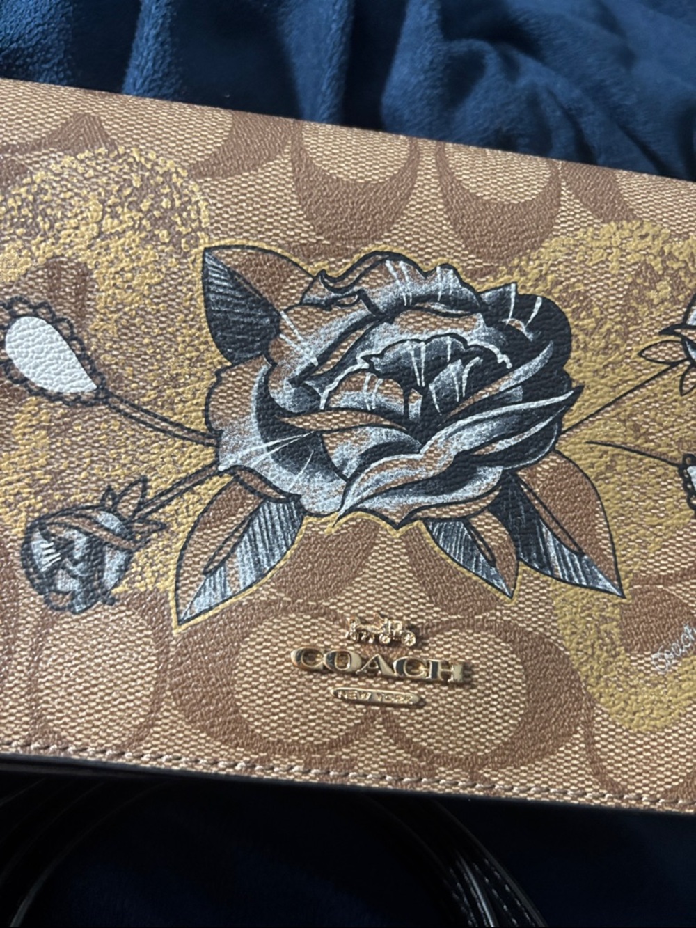COACH CHELSEA TATTOO ROSE HAYDEN FOLD OVER CROSSBODY TAN/BLACK GLITTER 76771 EUC - Picture 4 of 16